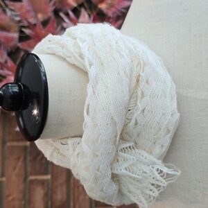 White Lace Crochet Vintage Scarf​